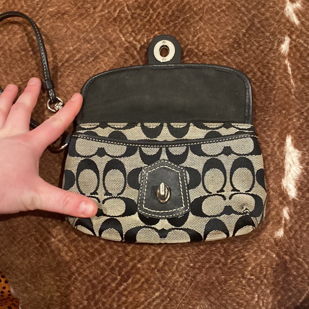 Coach Black and Khaki Signature Canvas Turn-Lock Wristlet - Picture 8 of 9